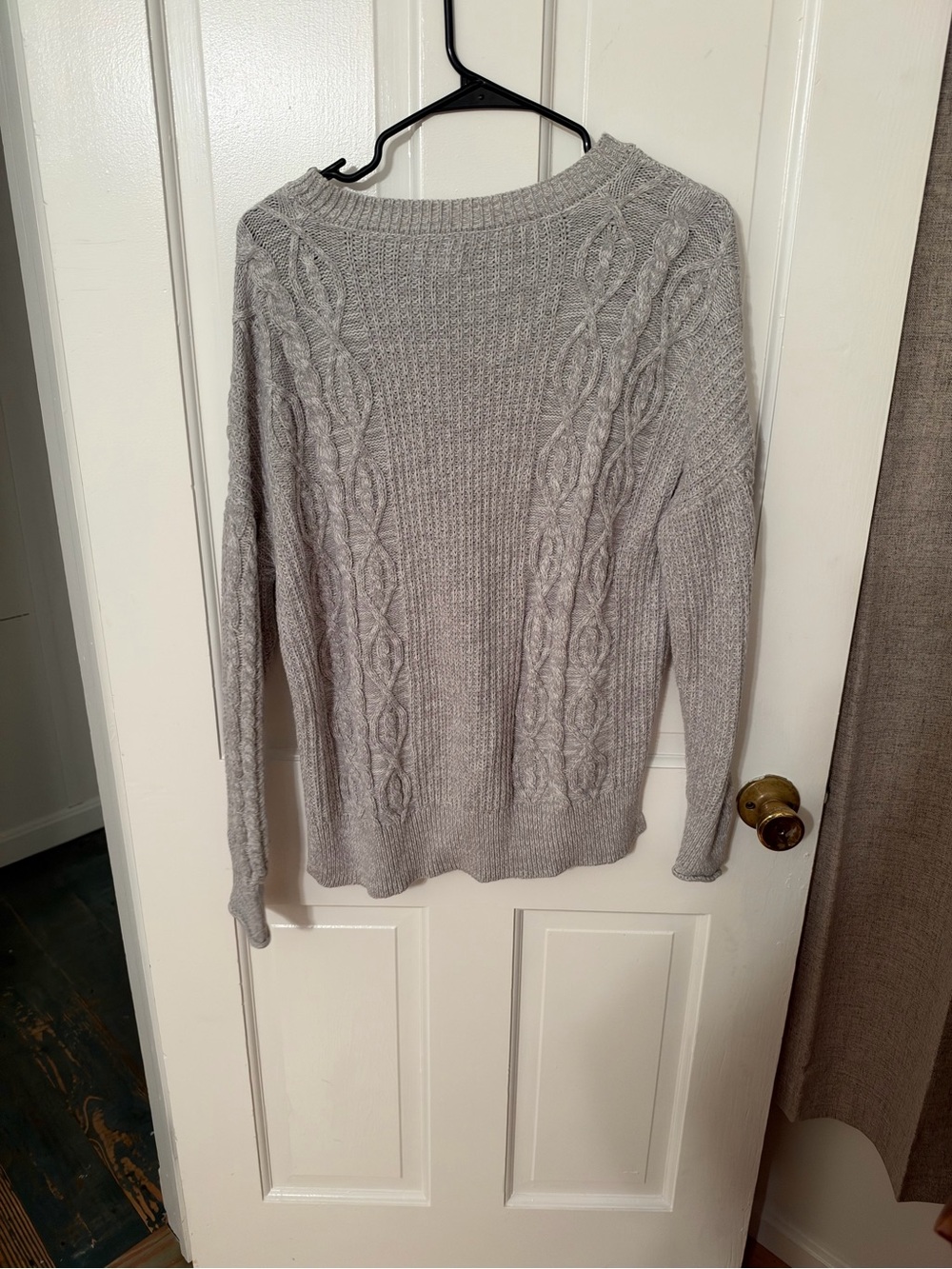 Aeropostale Light Gray Cable-Knit Crewneck Sweater